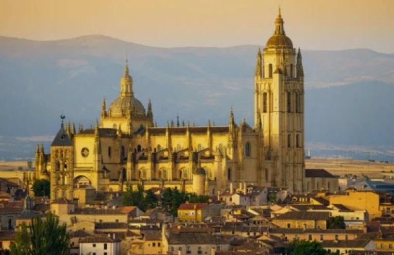 Páginas para ligar Segovia